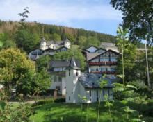 IMG_2784 Landhotel Doerr (en miniatuur kerkje) in Feudingen